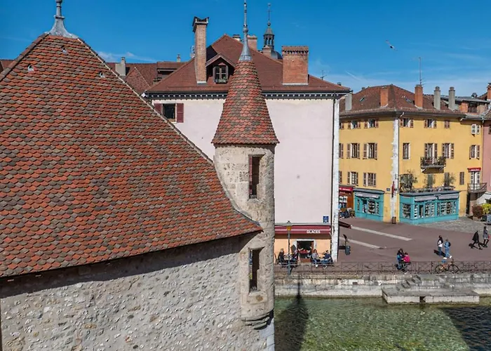 L'isle Perriere - Chambre-balcon-vue Apartment